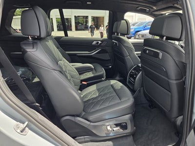 2027 BMW X7 xDrive40i
