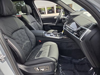 2027 BMW X7 xDrive40i