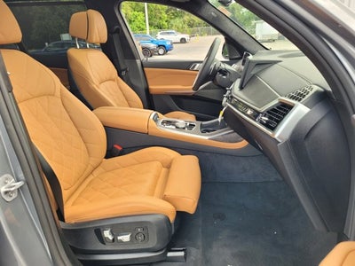 2025 BMW X7 xDrive40i