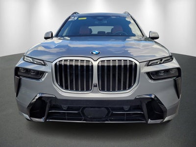 2025 BMW X7 xDrive40i