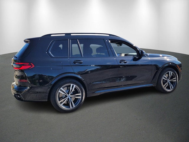 2026 BMW X7 M60i