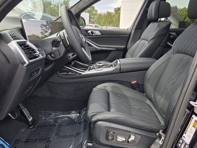 2027 BMW X7 M60i
