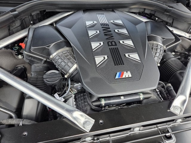 2027 BMW X7 M60i