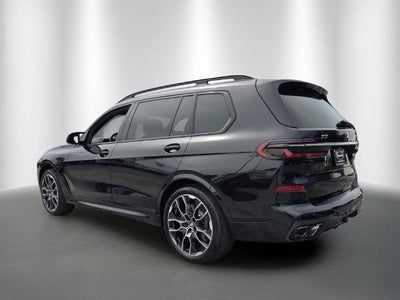 2027 BMW X7 M60i
