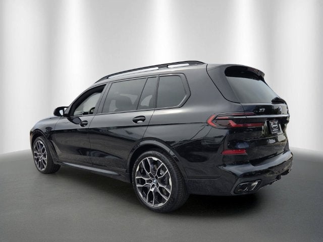 2027 BMW X7 M60i