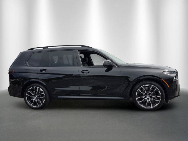 2027 BMW X7 M60i