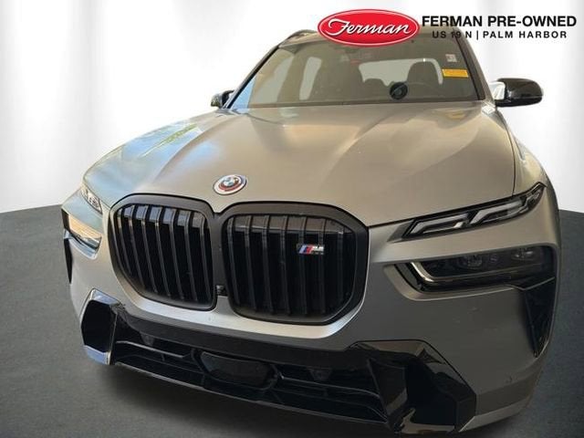 2023 BMW X7 M60i