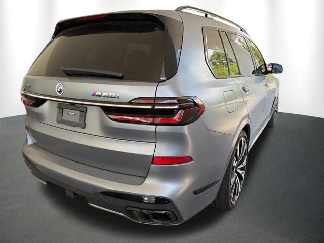 2023 BMW X7 M60i
