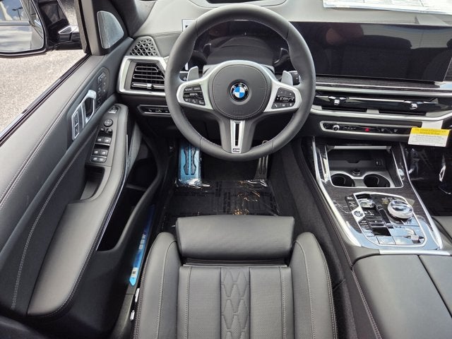 2027 BMW X7 M60i