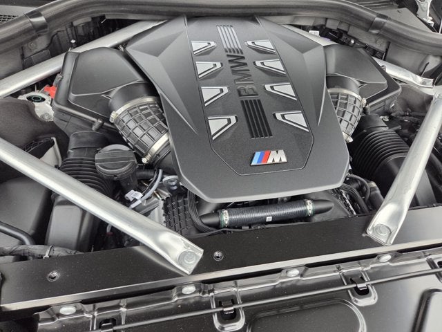 2027 BMW X7 M60i