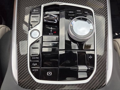 2027 BMW X7 M60i