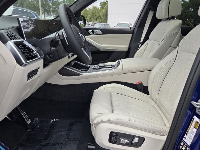 2027 BMW X7 M60i