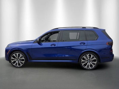 2027 BMW X7 M60i
