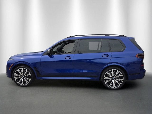 2027 BMW X7 M60i