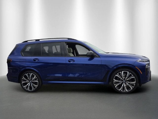 2027 BMW X7 M60i