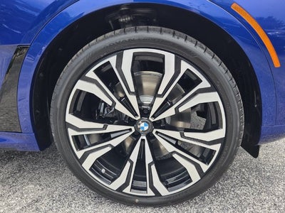 2027 BMW X7 M60i