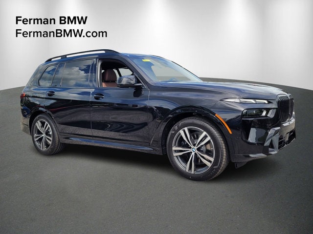 2026 BMW X7 Base