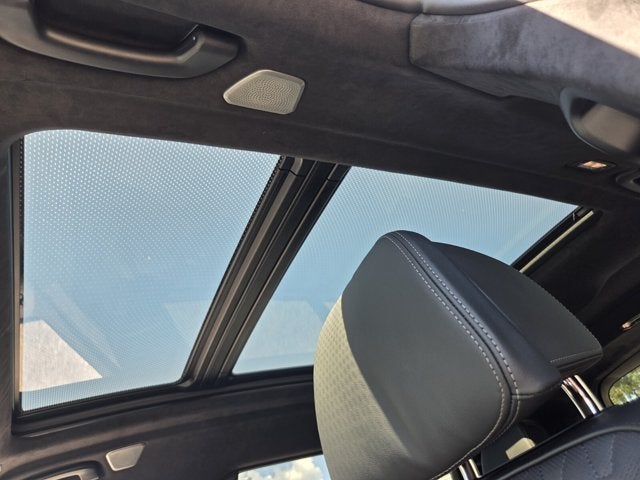 2027 BMW X7 M60i