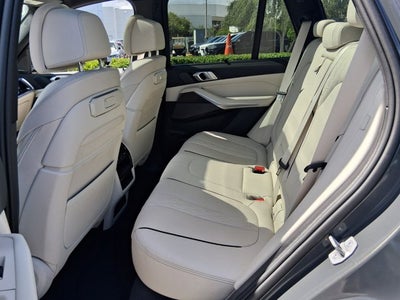 2024 BMW X5 M60i