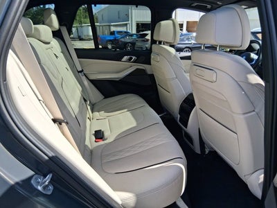 2024 BMW X5 M60i