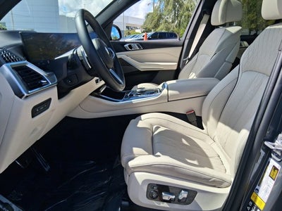 2024 BMW X5 M60i