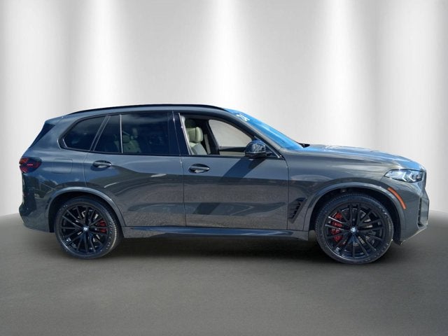 2024 BMW X5 M60i