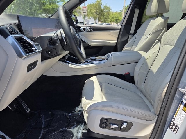 2025 BMW X5 M60i