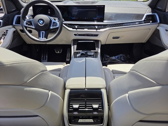2025 BMW X5 M60i