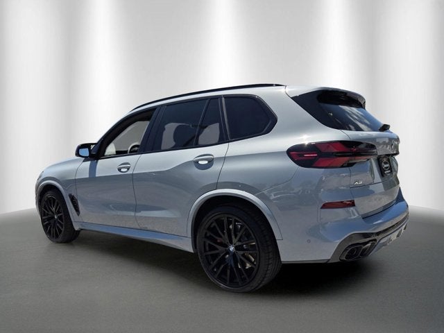 2025 BMW X5 M60i