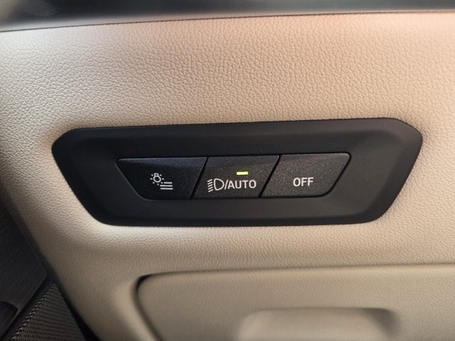 2027 BMW X6 xDrive40i