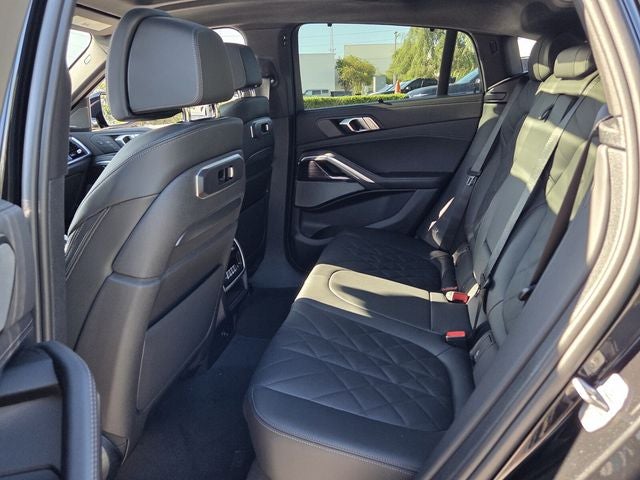 2027 BMW X6 xDrive40i