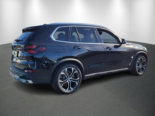 2025 BMW X5 Base
