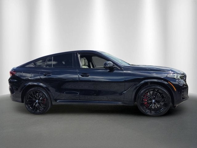 2027 BMW X6 M60i