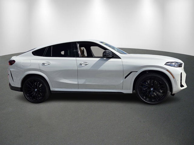 2026 BMW X6 M60i