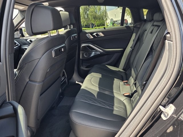 2027 BMW X6 M60i