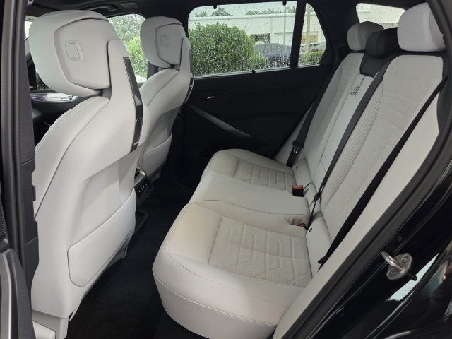 2027 BMW X5 40 xDrive