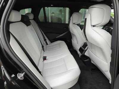 2027 BMW X5 40 xDrive