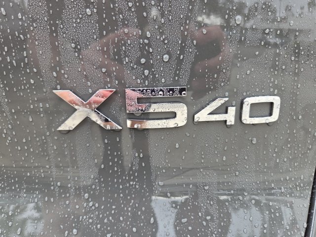 2027 BMW X5 40 xDrive