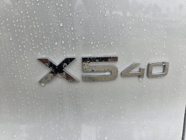 2027 BMW X5 40 xDrive