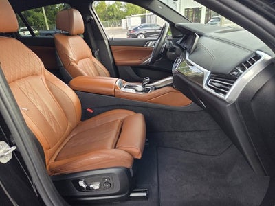2023 BMW X6 M50i