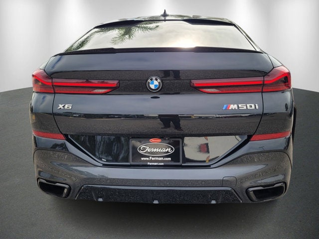 2021 BMW X6 M50i