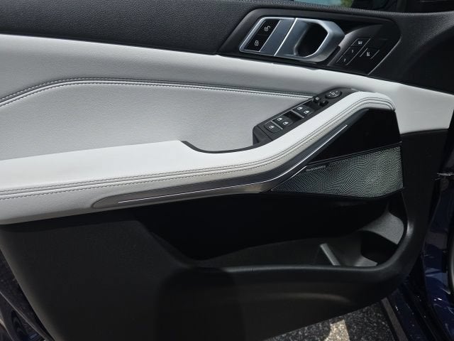 2023 BMW X5 M50i