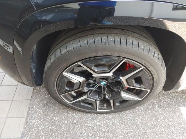 2023 BMW XM Base