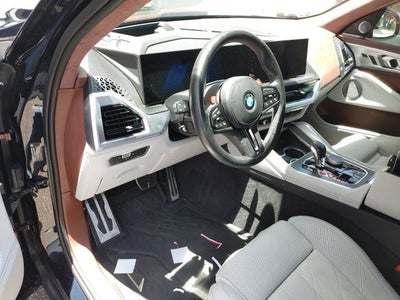 2023 BMW XM Base