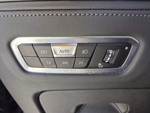 2023 BMW XM Base