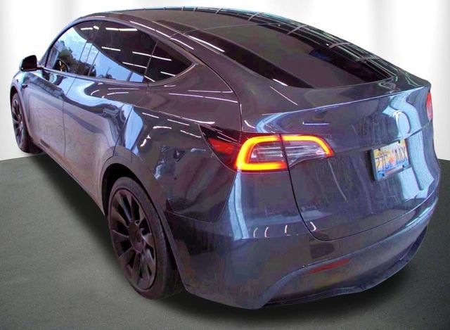 2024 Tesla Model Y Standard Range