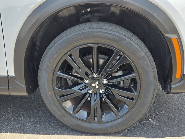 2023 Mitsubishi Eclipse Cross LE