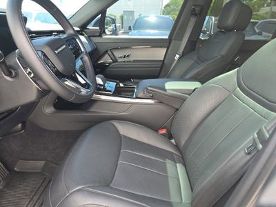 2026 Land Rover Range Rover Sport SE