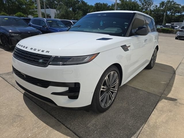 2026 Land Rover Range Rover Sport SE