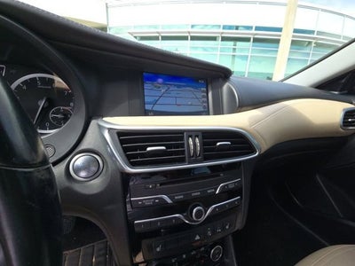 2018 INFINITI QX30 Premium